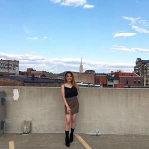 Meet your Posher, Lisa